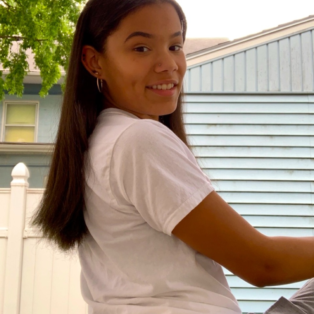 Meet your Posher, Andrika